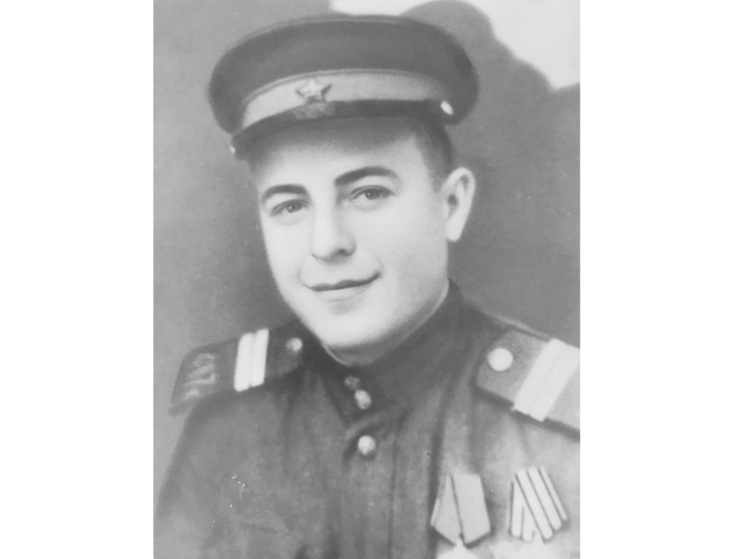 Мой дедушка Яковенко Иван Николаевич в возрасте 17 лет попал на фронт