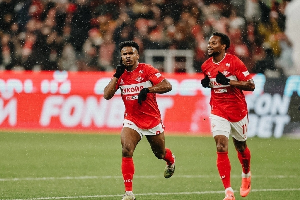 Старейшее противостояние российского футбола раскрасило кубковый турнир