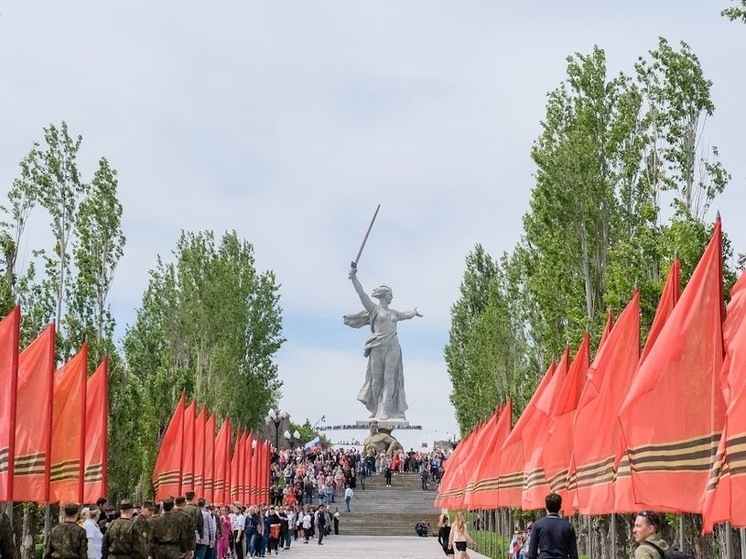30 апреля состоялась рабочая встреча губернатора Волгоградской области Андрея Бочарова с областным Советом ветеранов. Участники выразили поддержку предложению о проведении акции в новом формате и обсудили планы по организации других мероприятий, приуроченных к 80-й годовщине Великой Победы