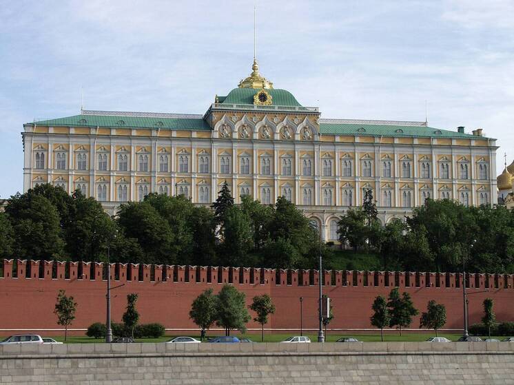 Путин показал кремлевскую квартиру, в которой ночует последние 3 года