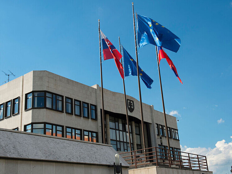 Словакия убедила ЕС о начале переговоров по поставкам газа из РФ через Украину