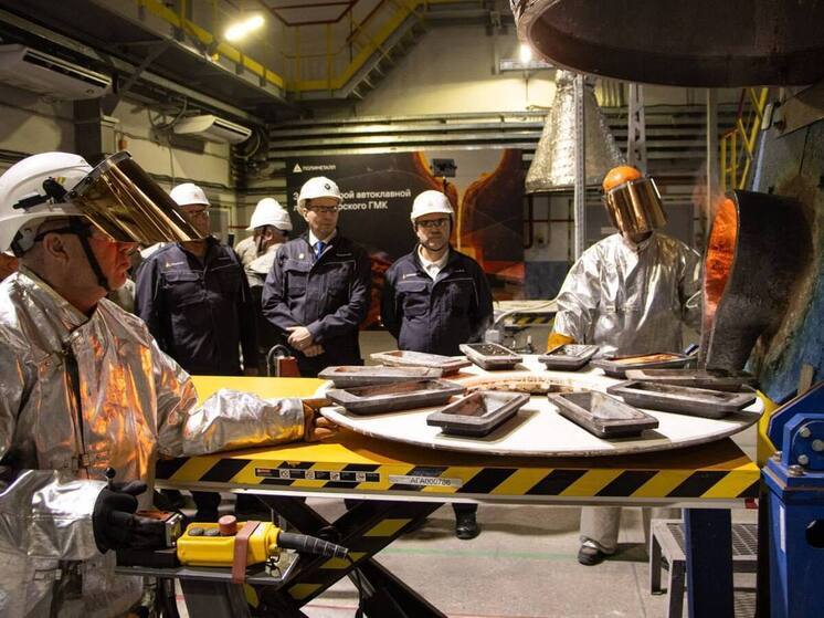 Дмитрий Демешин поздравил Хабаровчан с днем весны и труда