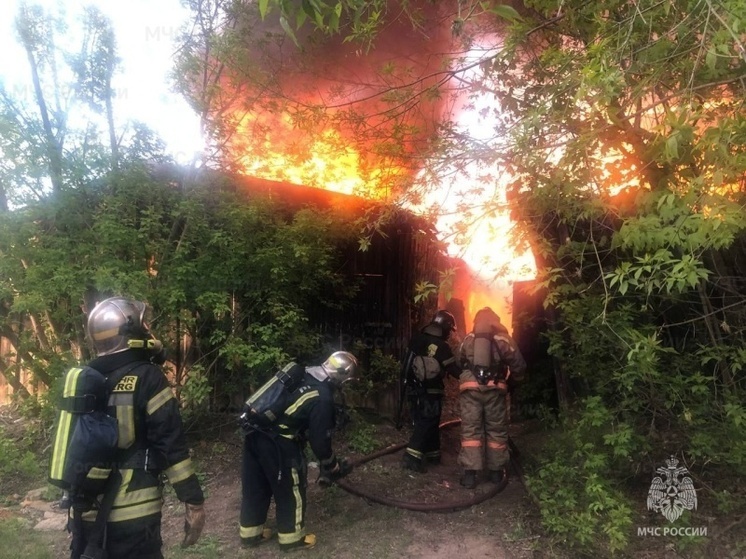 В Коврове тушили пожар на улице Молодогвардейской