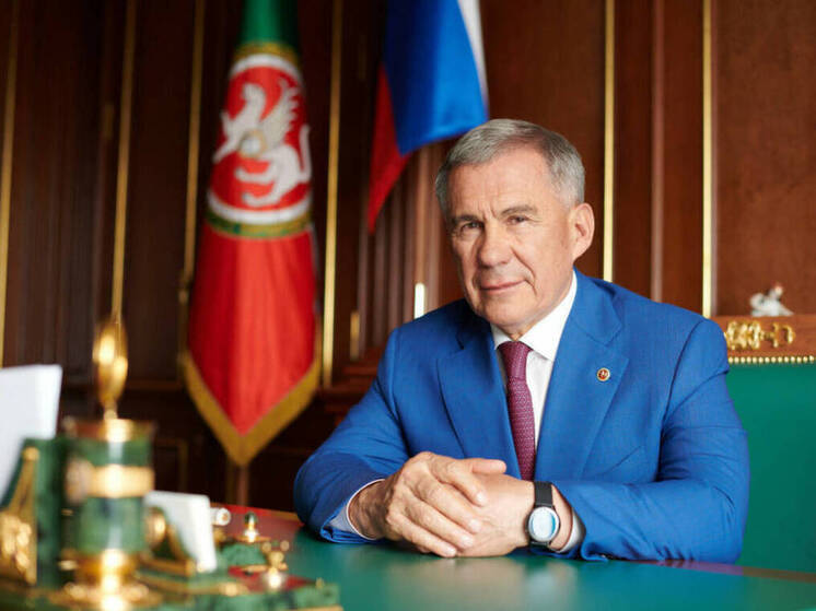 Рустам Минниханов поздравил татарстанцев с праздником Весны и Труда