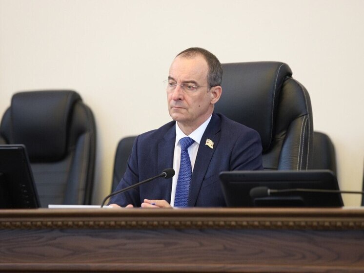 Председатель ЗСК Юрий Бурлачко поздравил кубанцев с Днём Весны и Труда