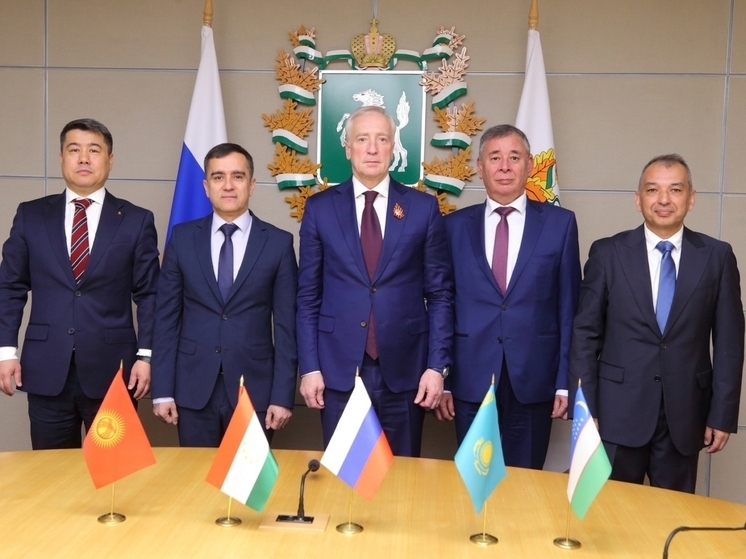 Томский губернатор Мазур встретился с консулами стран Центральной Азии