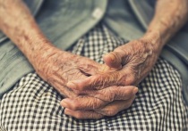 Жительница Великобритании Этель Кейтерем, которой исполнилось 115 лет, признана старейшим человеком на планете, сообщает британская газета Telegraph