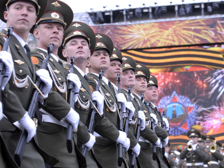 "Звезда": на Парад Победы в Москву может приехать госсекретарь США Рубио