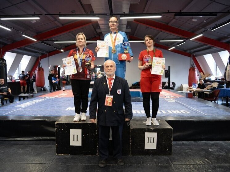 Три медали завоевали ветераны спорта Чувашии на ЧМ по мас-рестлингу