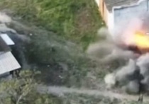 В интернете была опубликована видеозапись первого удара по рынку в Алешках Херсонской области