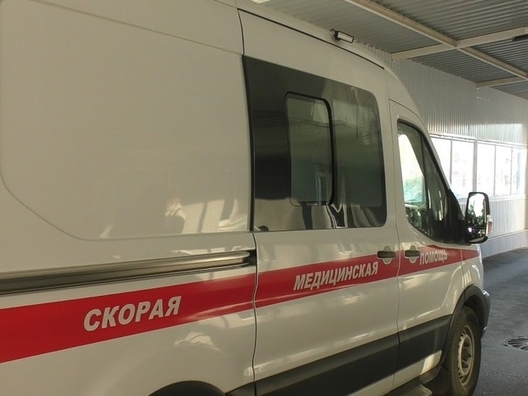 В Волгограде «Форд Фокус» на парковке сбил пешехода