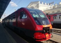 Ровно три года назад, 1 мая 2022 года, между Белгородом и Воронежем запустили туристический скоростной дизель-поезд, который связал два областных центра Черноземья