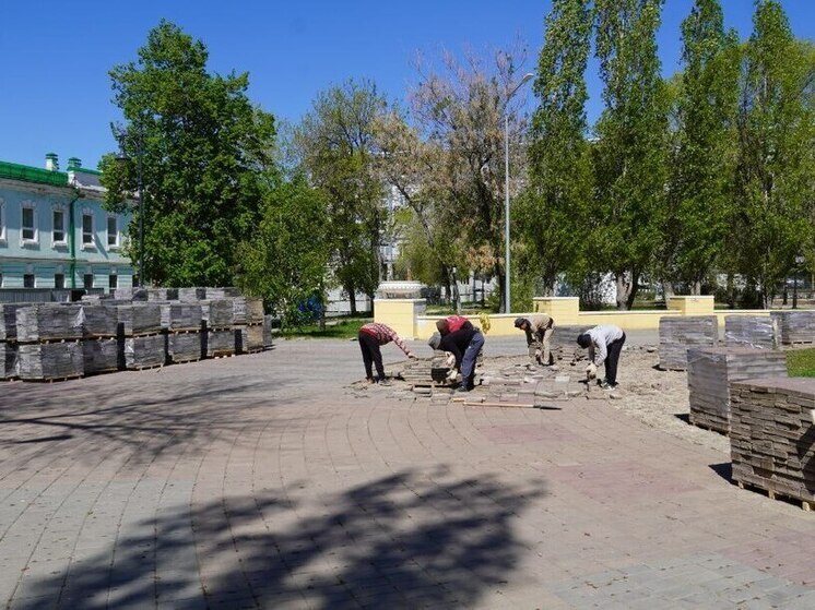В Оренбурге начали ремонт в сквере имени Ленина