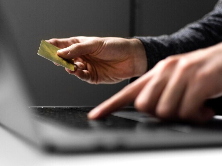 Пожилой томич потерял 220 тысяч, пытаясь купить автозапчасти в интернете