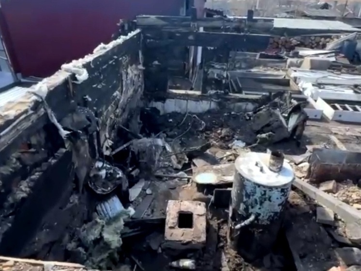 Помогающий бойцам пенсионер из Хакасии в третий раз лишился крыши над головой