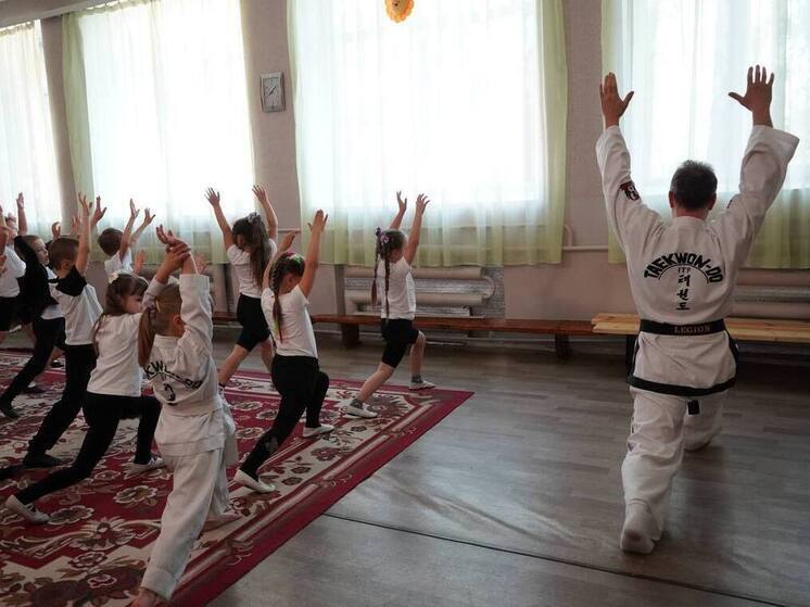 Запорожские дошколята из Мелитополя познакомились с тхэквондо