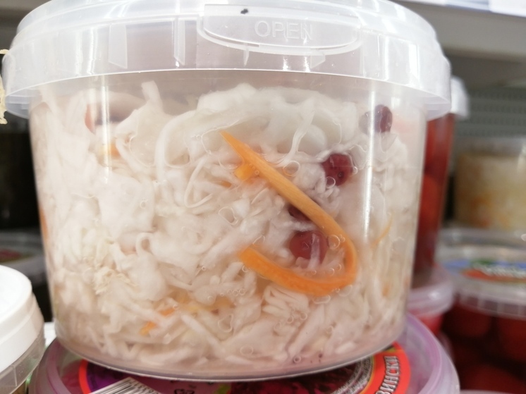 Начались майские праздники, а значит многие будут готовить шашлык — вкусное и популярное блюдо. Но его употребление может быть сопряжено с некоторыми рисками для здоровья, особенно при неправильном сочетании с другими продуктами. Нутрициолог Богданова Екатерина Евгеньевна в интервью «МК в Великом Новгороде» дала несколько рекомендаций по безопасному сочетанию шашлыка с едой.