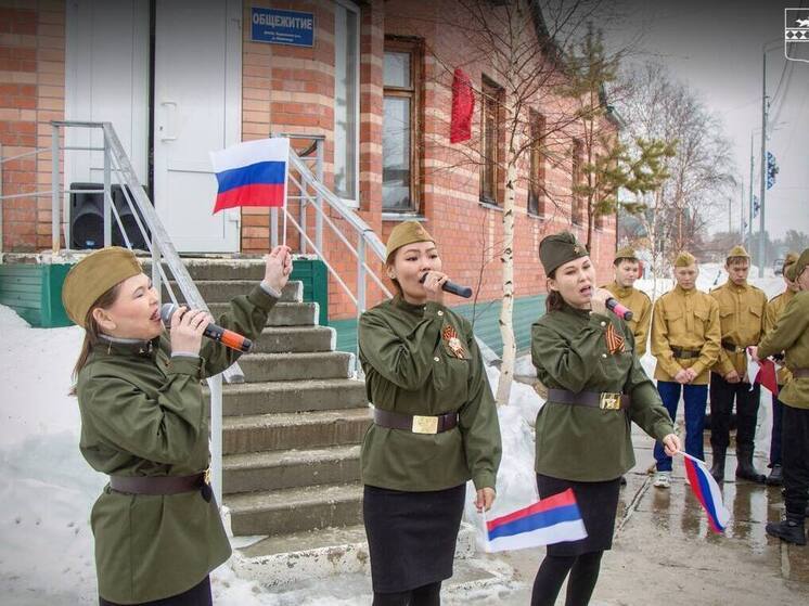 В Харампуре в табличках увековечили память героев Великой Отечественной войны