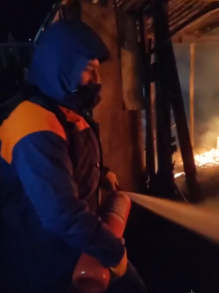 На склоне Эльбруса сгорело кафе