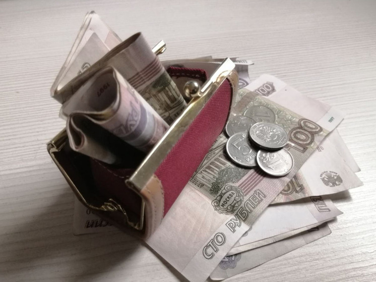 От наличных денег не захотят отказываться 78% мурманчан