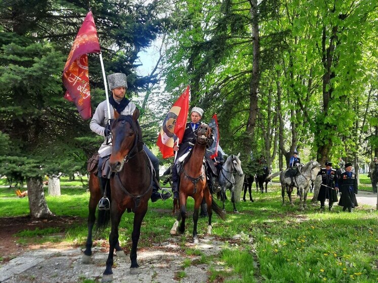 На Ставрополье проходит праздничный конный переход