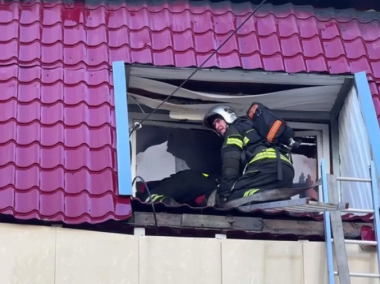 Пожар в магазине Салехарда локализовали