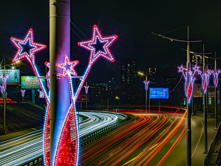 Ночной Владивосток украсили иллюминацией ко Дню Победы