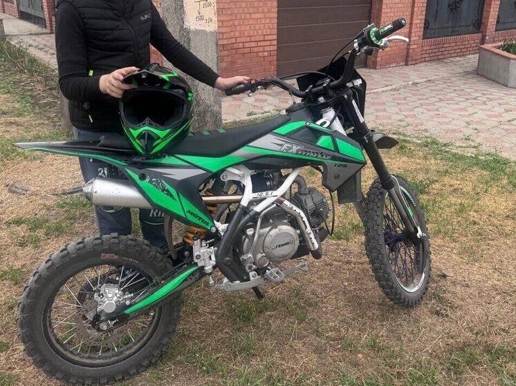 В Староминском районе госавтоинспекторы остановили 12-летнего мальчика на питбайке