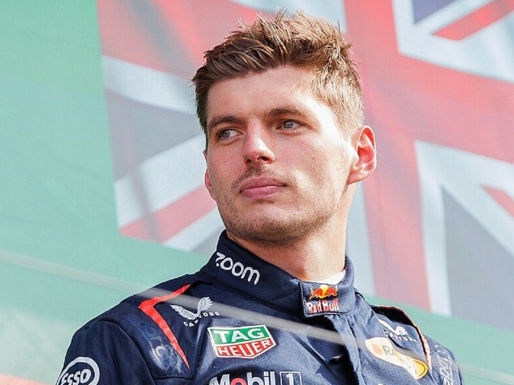 Четырехкратный чемпион "Формулы-1" Ферстаппен сообщил о рождении дочери