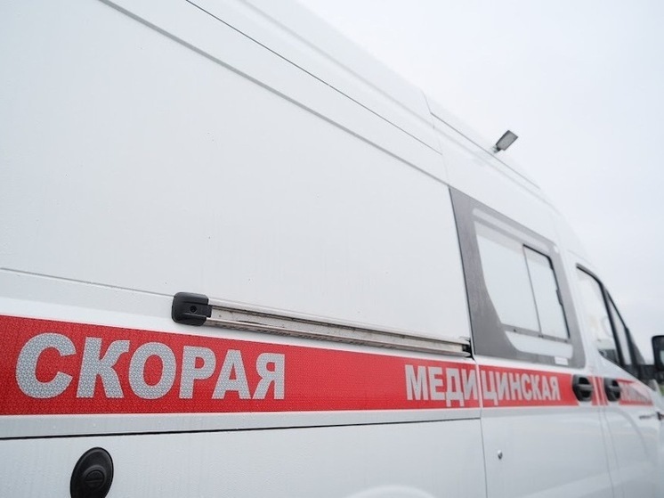 Водитель попал в больницу после столкновения легковушек под Волгоградом