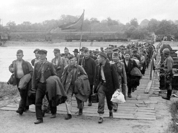 ФСБ рассказала об убийстве британцами тысяч советских пленных в 1945 году