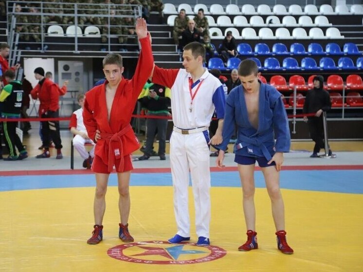 В Хабаровске стартовали соревнования по самбо в честь старшего сержанта Амангазы Сикуатова