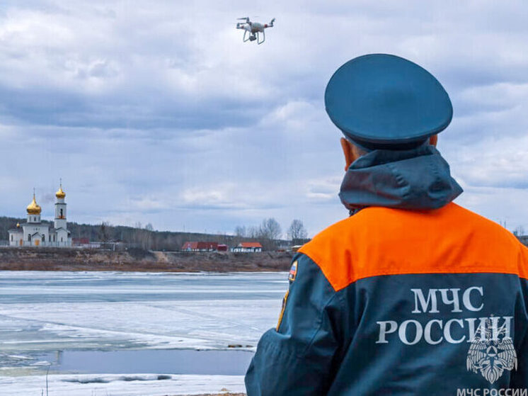 Вода в реке Дюктюйэ превысила критический уровень, спасатели готовы к действиям