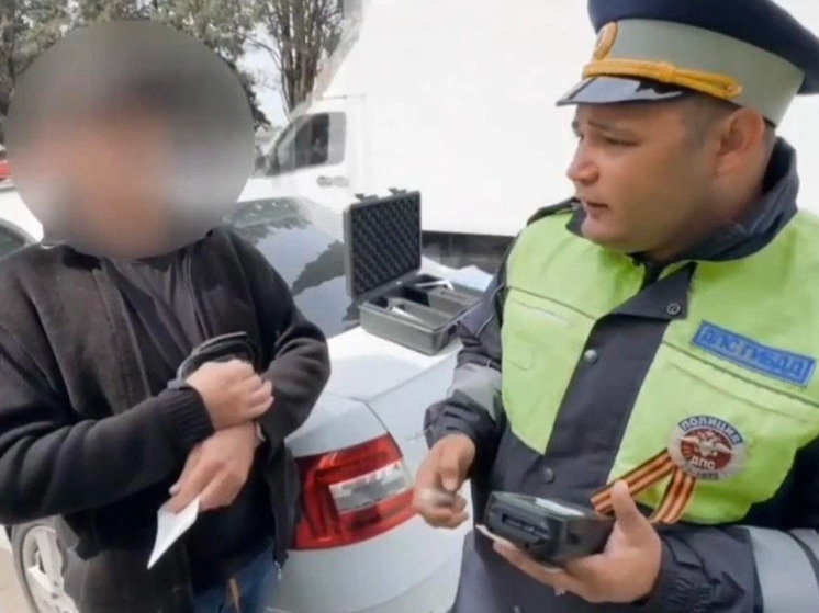 Нетрезвого водителя Камаза остановили в Адлере