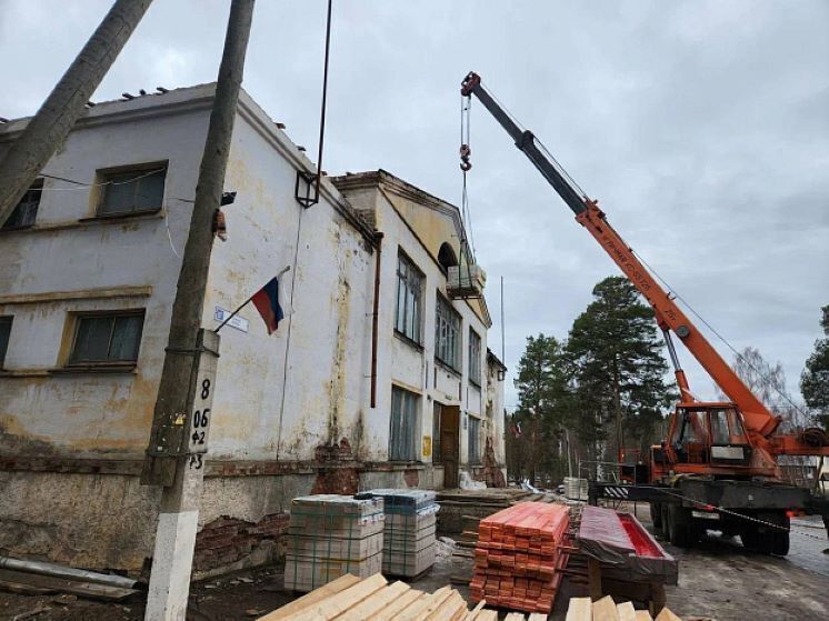 Капремонт Дома культуры посёлка Речной стартовал в Кумёнском районе