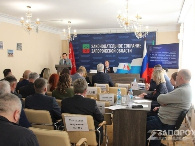 Первый заместитель министра транспорта и развития транспортной инфраструктуры региона Сергей Морин представил отчет перед депутатами Законодательного собрания.