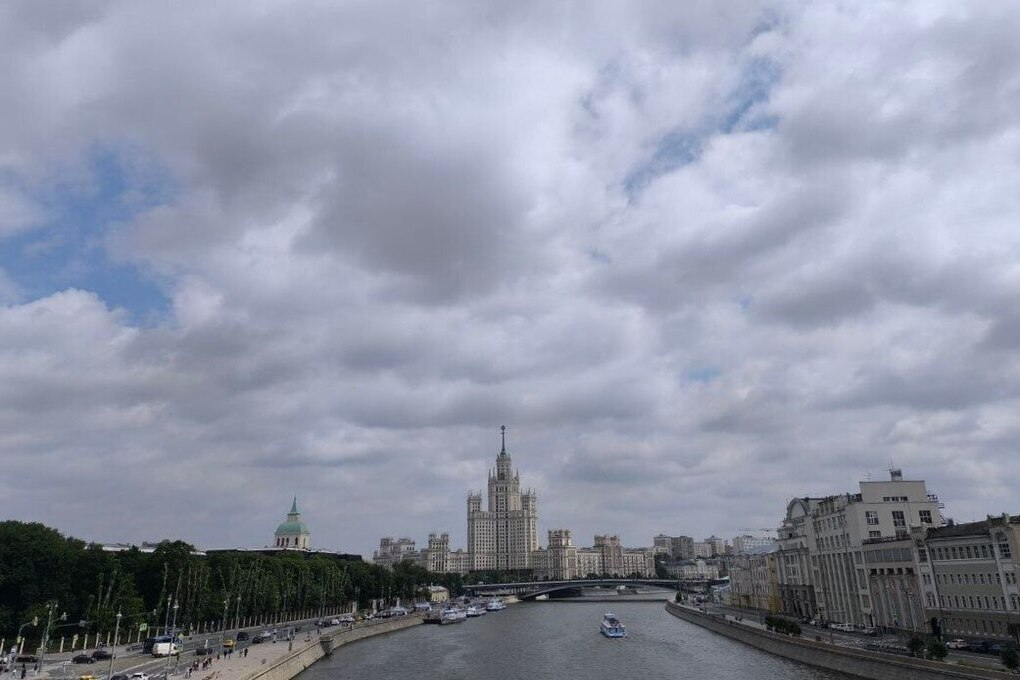 Жителей Москвы предупредили о серьезном усилении ветра