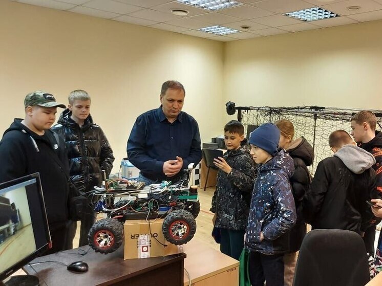 Юные серпуховичи познакомились с Институтом инженерной физики