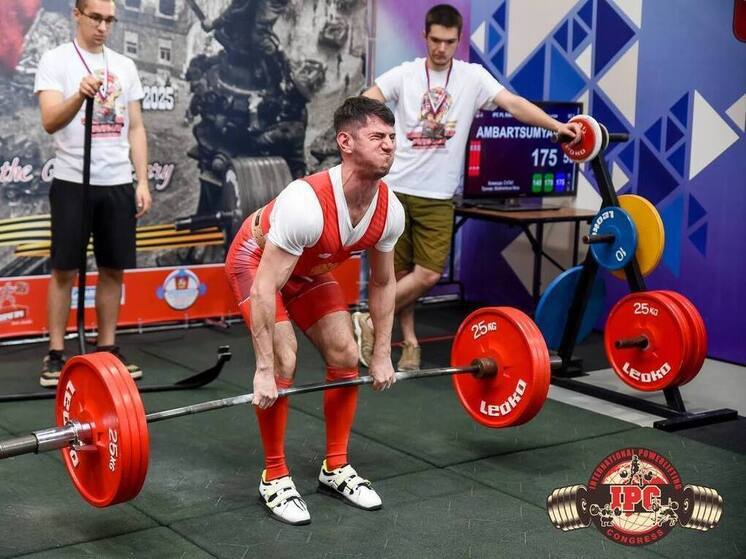 Ставропольские силачи вернулись из Москвы с букетом наград