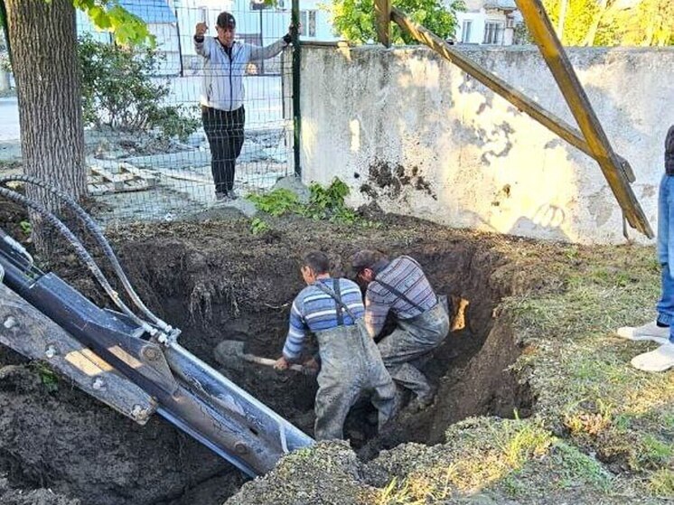 В Геническе оперативно устранили порыв водопроводной трубы