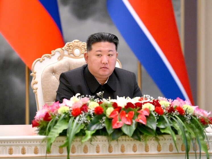 Ким Чен Ын поставил задачу по замене устаревшей бронетехники