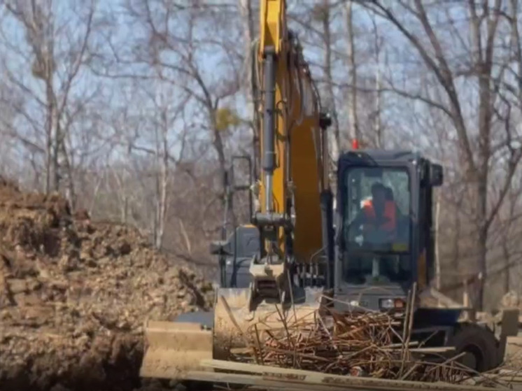 В Хабаровске возводят новый спортивно-досуговый центр
