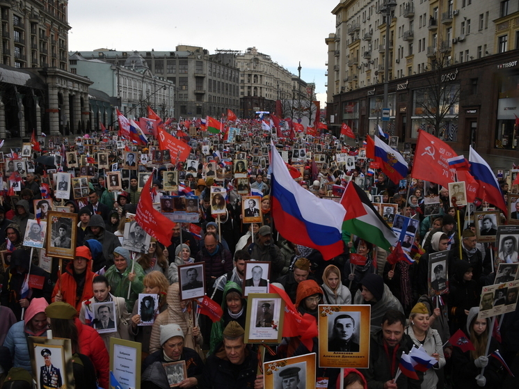В Пусане впервые с 2019 года состоялось шествие "Бессмертного полка"