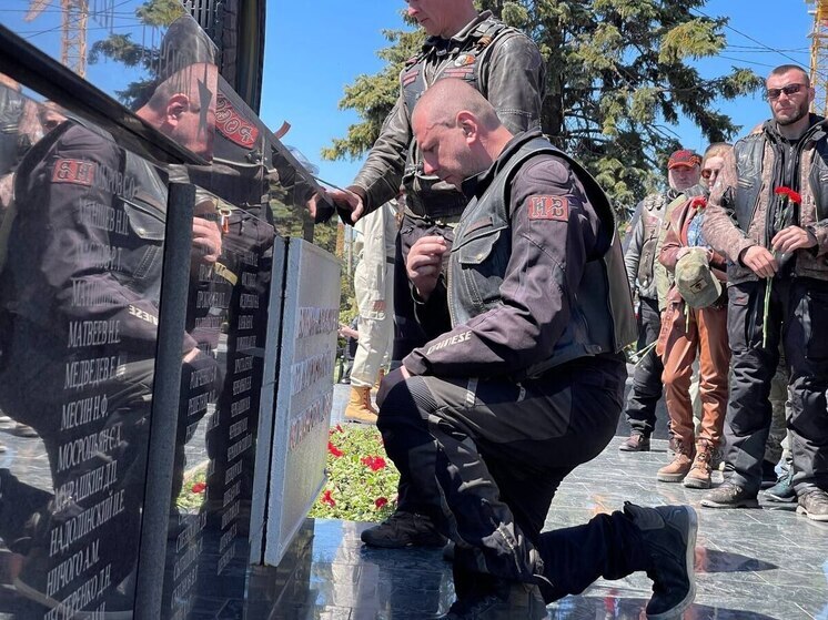 «Ночные волки» посетили Мариуполь