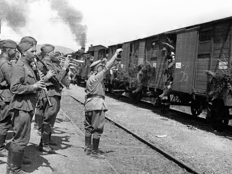Уже меньше чем через два часа на железнодорожном вокзале пройдет необычный концерт