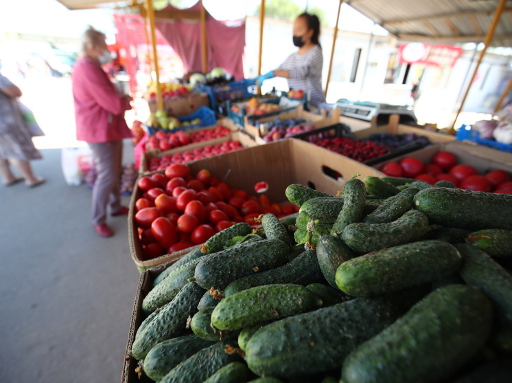 Волгоградцев предостерегли от переедания в майские праздники