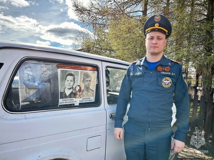 Костромские пожарные участвуют в акции «Бессмертный автополк»
