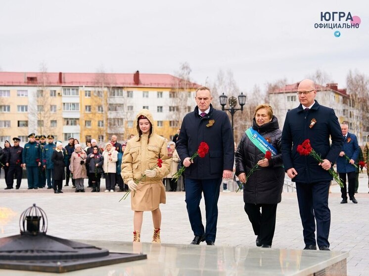 В Урае торжественно открыли обновленный мемориал Памяти