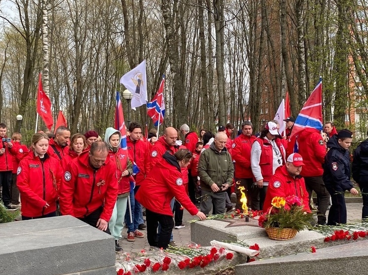 «Огонь Памяти» объединил Выборг в скорби и памяти о героях войны