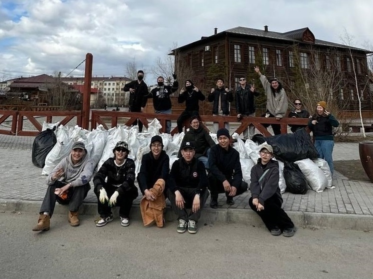 В Якутске продолжаются масштабные субботники по очистке города